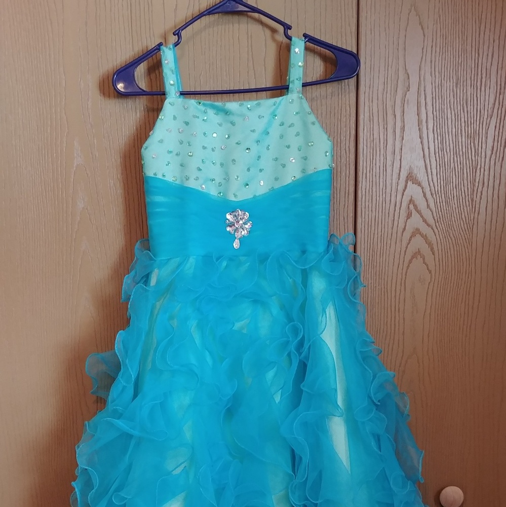 Girls pageant dress